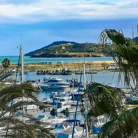 Sejour Chaleureux Avec Vue Au Port D'argeles 아르젤레쉬르메르